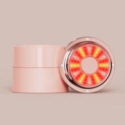 Cap-Mounted Magnetic Device